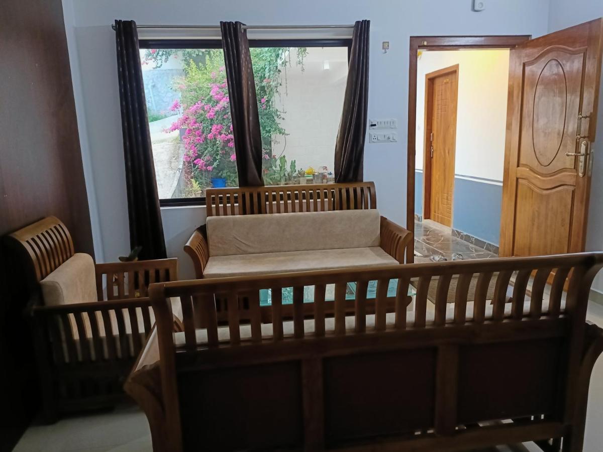 Bed and Breakfast Grace Munnar Residency Екстер'єр фото